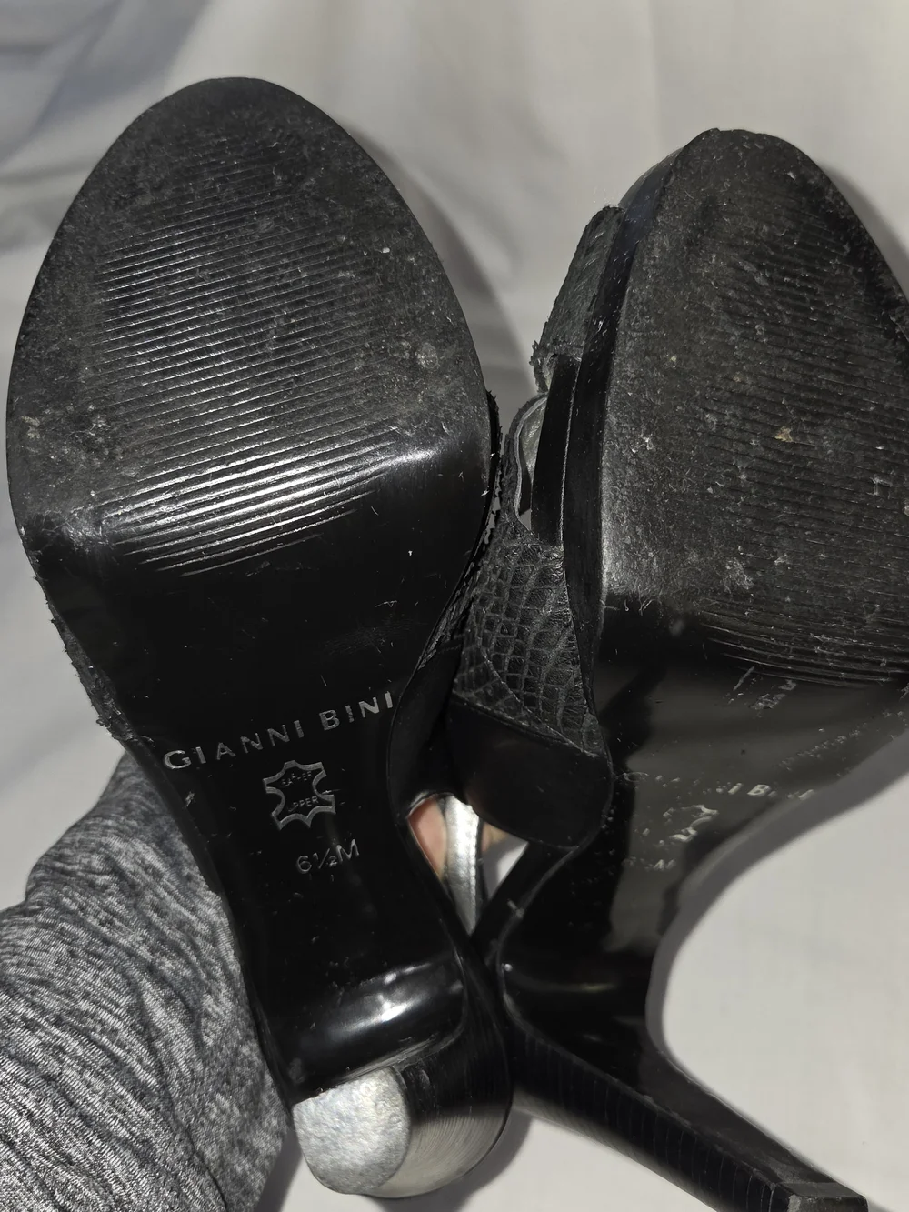 Gianni Bini Black Textured Slingback Heels - Picture 5 of 6